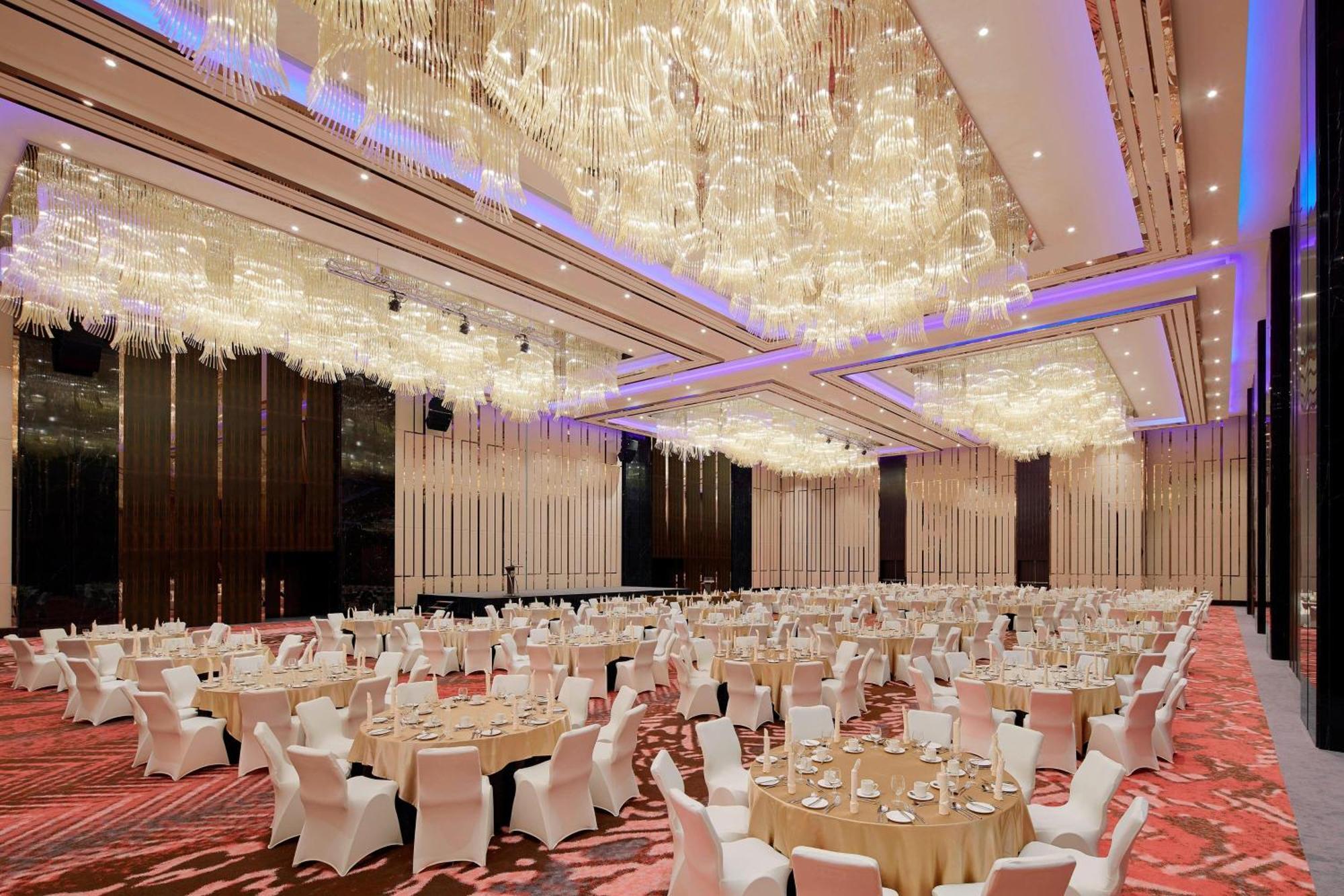Sheraton Petaling Jaya Hotel מראה חיצוני תמונה The Grand Ballroom