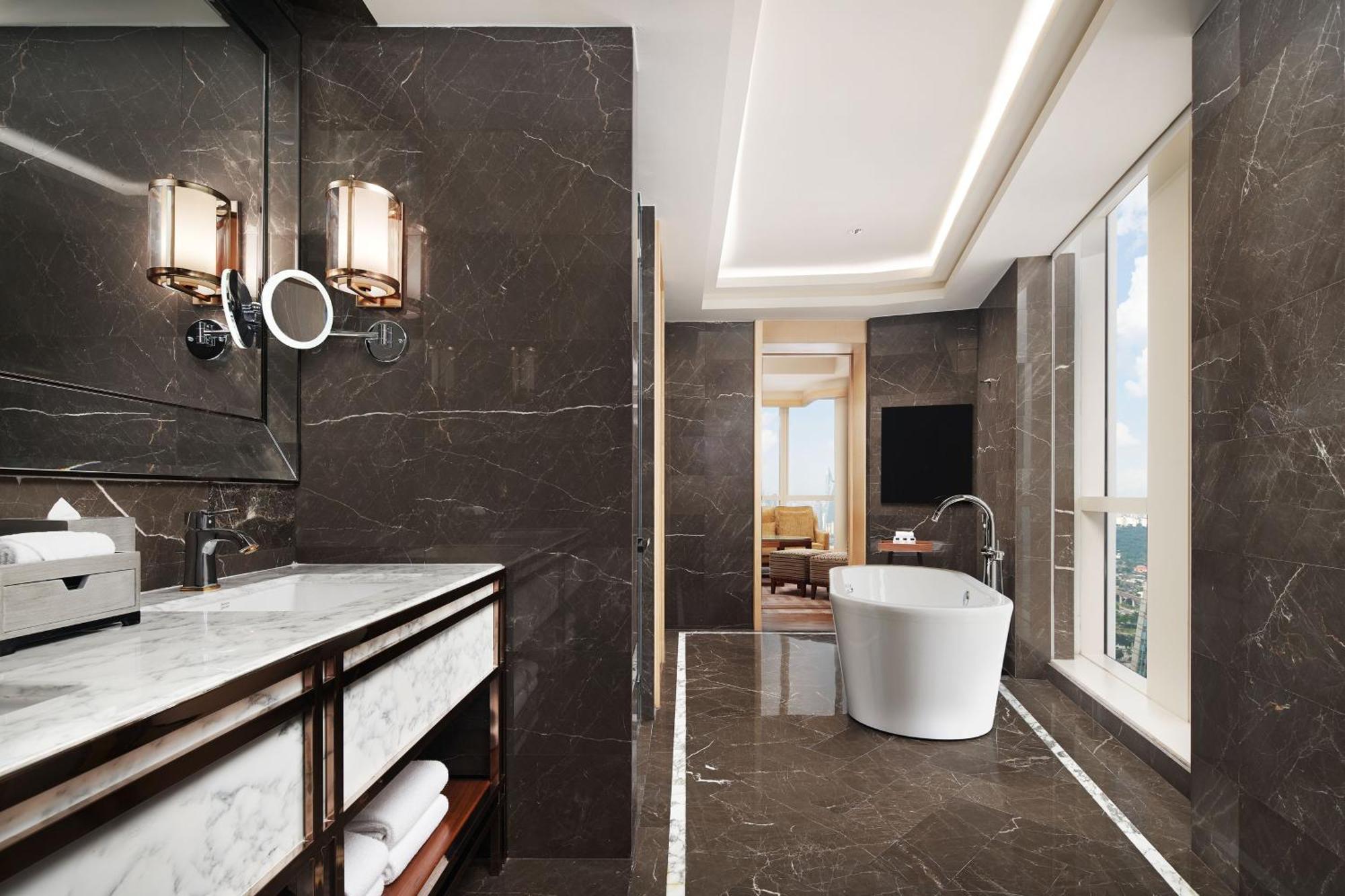 Sheraton Petaling Jaya Hotel מראה חיצוני תמונה Bathroom